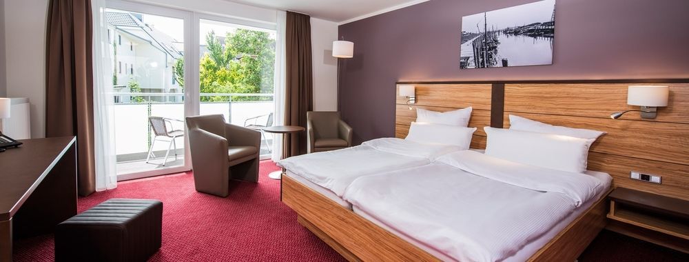 Hotel Hafen Buesum Екстериор снимка